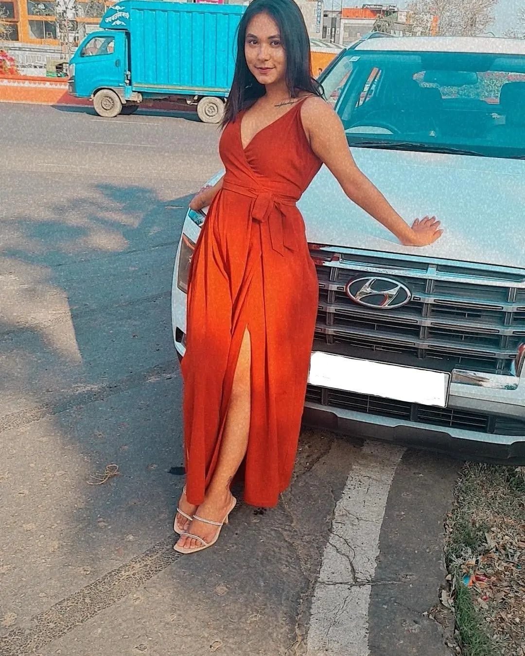 female call girl in Aligarh